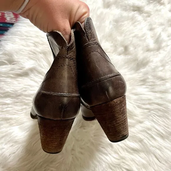 Frye Renee Seam Western Short Ankle Bootie Boots Slate Brown sz 8.5 Cowboy