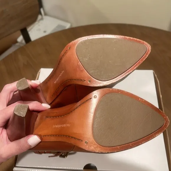 Frye Roxanne Ring Short Boots - Cognac - size 6.5