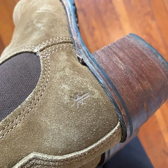 Frye Sabrina Women's Suede Leather Chelsea Short Ankle Boots Bootie