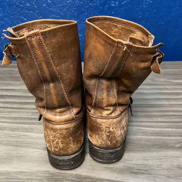 FRYE VERONICA BROWN DISTRESSED ROUND TOE BUCKLE PULL ON SHORT BOOTS 7.5B