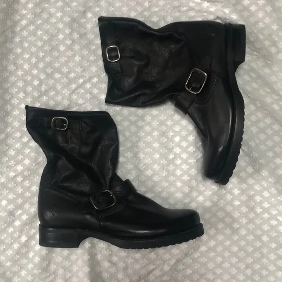 Frye Veronica Short Black Leather Boots size 8.5