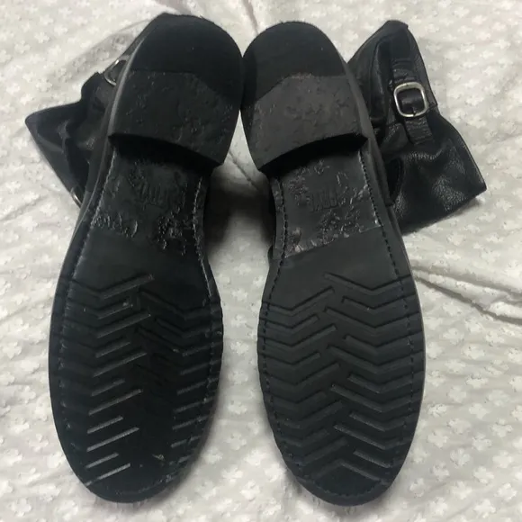 Frye Veronica Short Black Leather Boots size 8.5