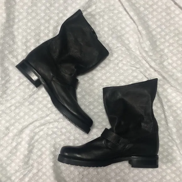 Frye Veronica Short Black Leather Boots size 8.5