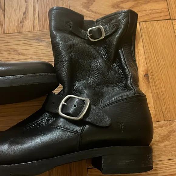 Frye Veronica Short Black Leather Boots Womens Size 8.5
