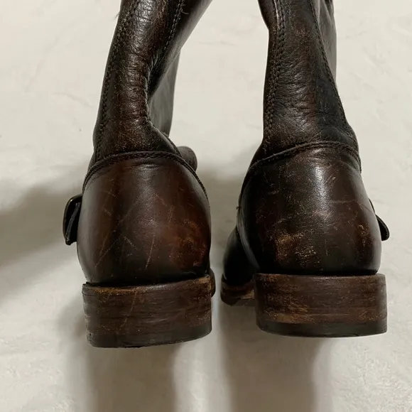 FRYE Veronica short boot soft distressed slouchy brown 6
