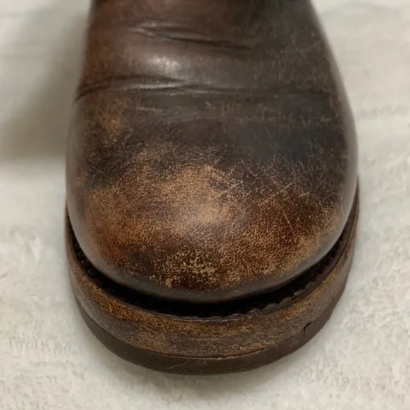 FRYE Veronica short boot soft distressed slouchy brown 6