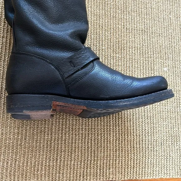Frye Veronica Short Bootie size 7, Black