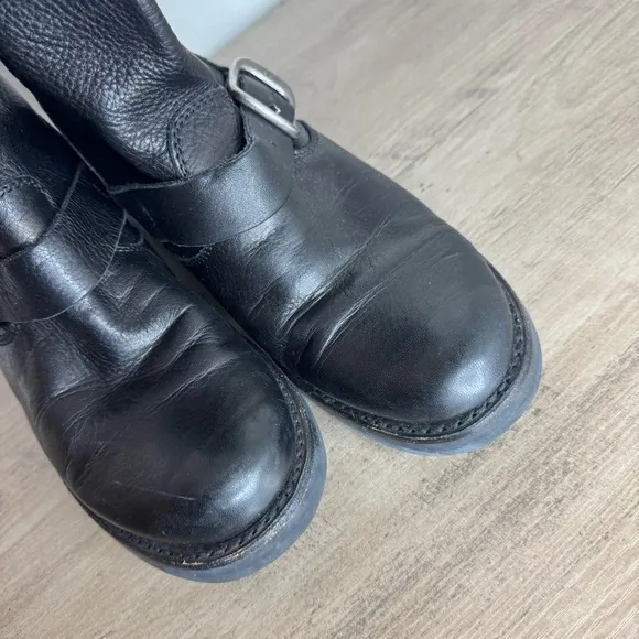Frye Veronica Short Boots for Women Made from Full-Grain Leather in Black