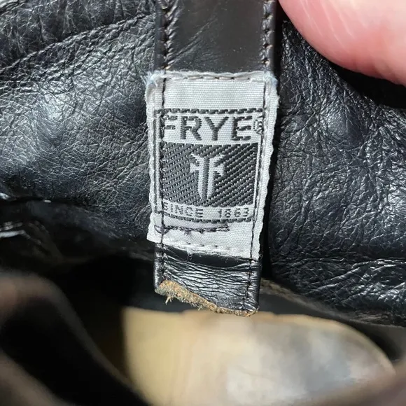 Frye Wyatt Disc Boots Short Ankle Western Size 6.5 B Black Leather Studded