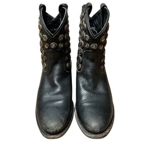 Frye Wyatt Disc Boots Short Ankle Western Size 6.5 B Black Leather Studded