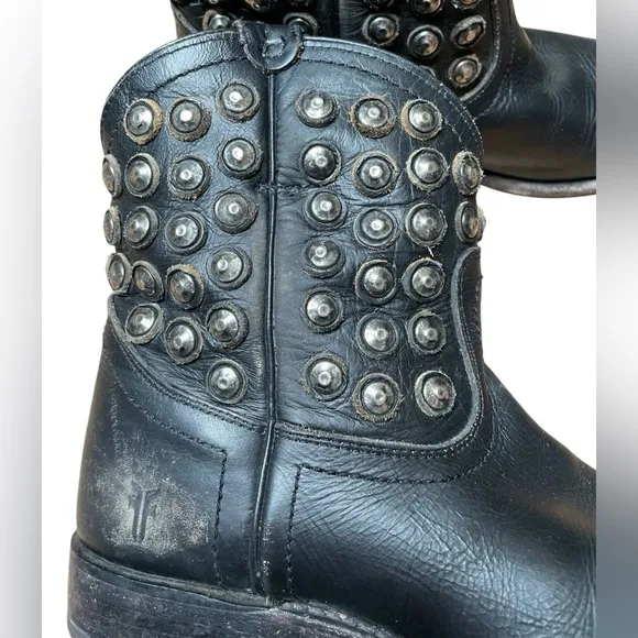 Frye Wyatt Disc Boots Short Ankle Western Size 6.5 B Black Leather Studded