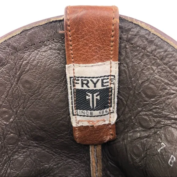 Frye Wyatt Disc Distressed Western Ankle Boots 7B