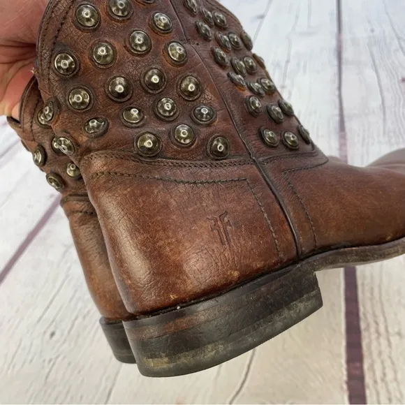Frye Wyatt Disc Studded Ankle Western Boots Brown Leather Size 7.5
