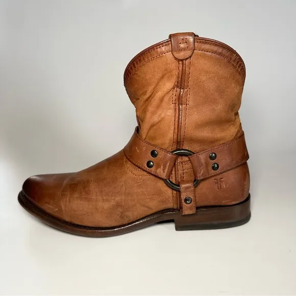 Frye Wyatt Harness Short Boots in Cognac. Women’s Size 7