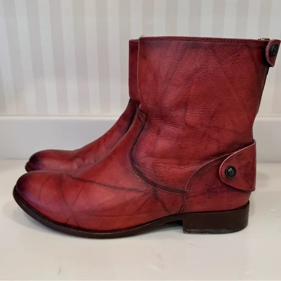 Frye Zip Back Cognac Leather Ankle Boots Size 8 1/2B Narrow