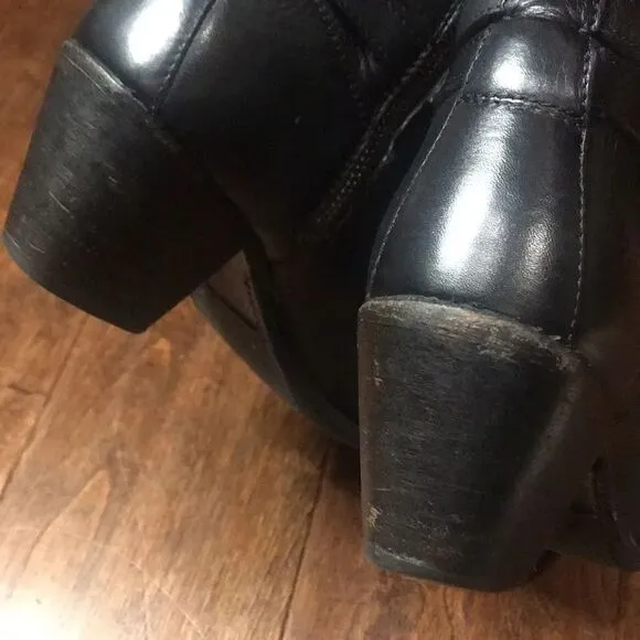 Frye Jackie Rivet short boot, size 5.5!