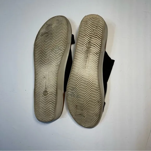 Gentle Souls By Kenneth Cole (EUC) Slide Sandals Size 9.5