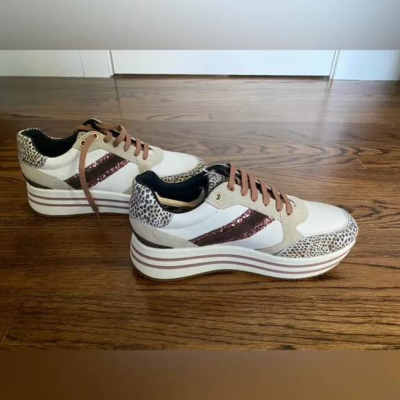 Geox D Kency Womens Lace Up Platform Shiny Sneakers‎ In Taupe Size US 9