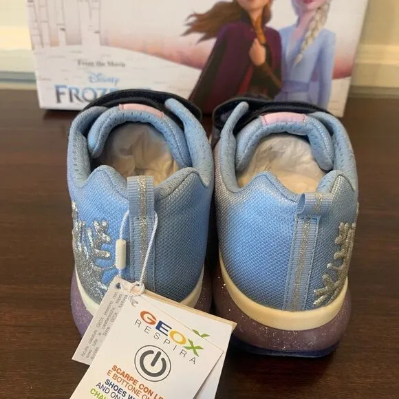 Geox Disney space club light up super comfortable sneaker size 3,5