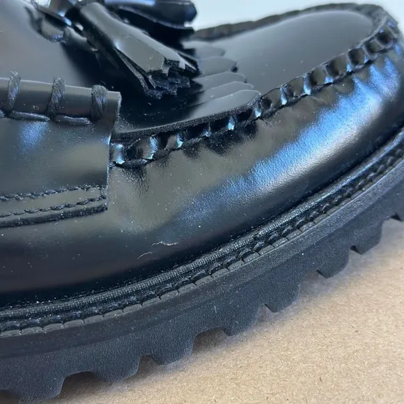 G.H Bass Mens Layton Lug Weejuns Loafer in Black, Size 8