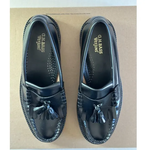 G.H Bass Mens Layton Lug Weejuns Loafer in Black, Size 8