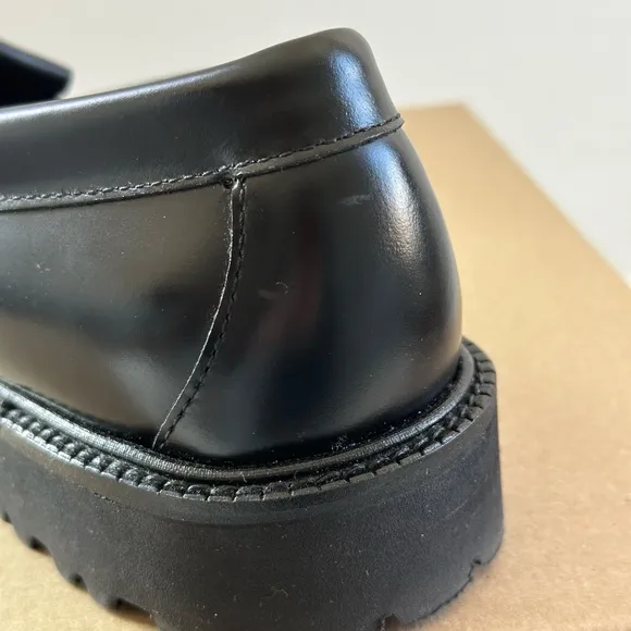 G.H Bass Mens Layton Lug Weejuns Loafer in Black, Size 8
