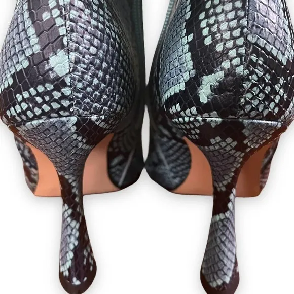 Gianni Bini Lennoxe Snake Print Leather Tall 4&quot; Heel Black Teal Boots 6.5 NWT