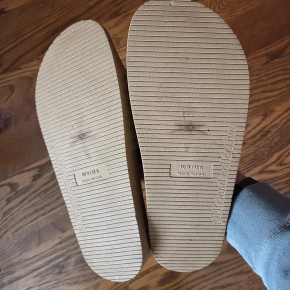GIRLFRIEND COLLECTIVE ReSlide Saddle Size 9