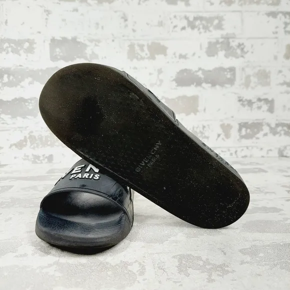 Givenchy Paris Black Slide Summer Flip Flop Sandals T667