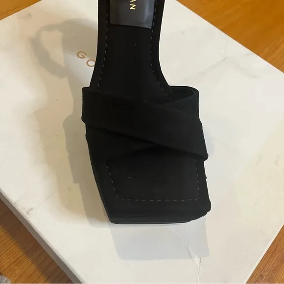 Good American Suede Black Platform Sandals Open Square Toe Size 6 NWT