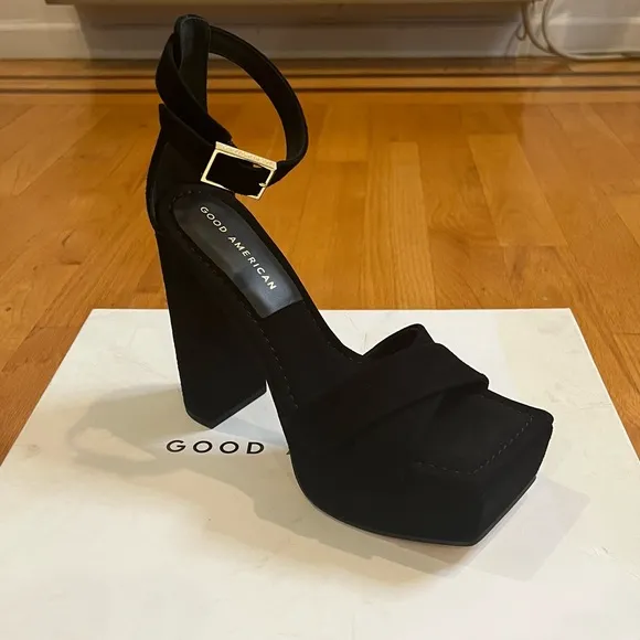 Good American Suede Black Platform Sandals Open Square Toe Size 6 NWT