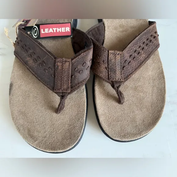 GOTCHA Brown Leather Sandals Men Flip Flops Size 8 New NWT