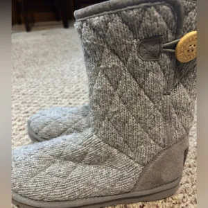 Gray Ugg Short Knit Boots