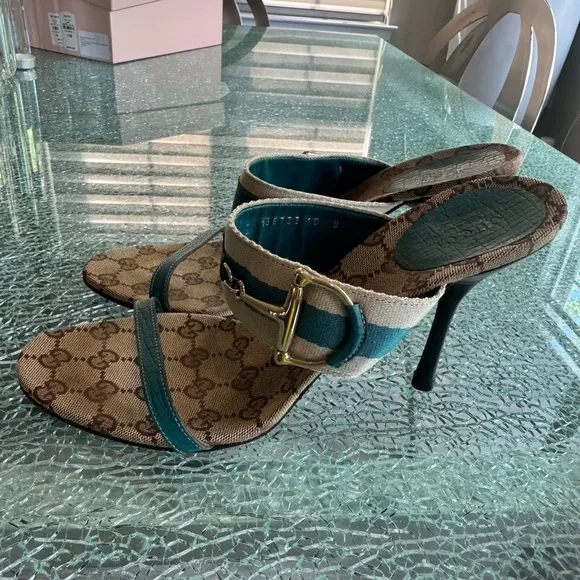 Gucci Elegant Teal and Beige Women's Sandals 10B