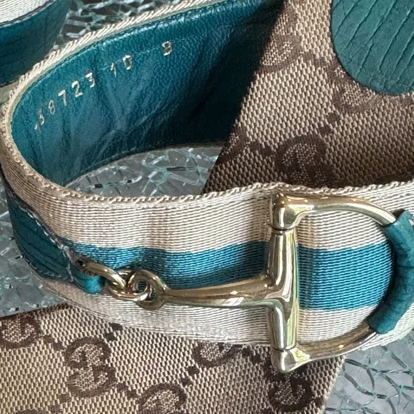 Gucci Elegant Teal and Beige Women's Sandals 10B