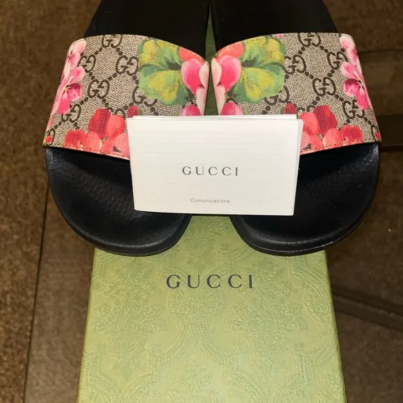 Gucci Women's Floral Slide Sandals - Black and Pink