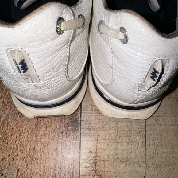 Helly hansen sneakers white