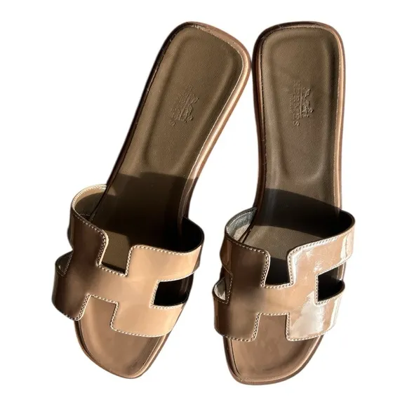 HERMÉS ORAN Tan Leather Sandals- size 41