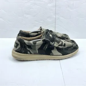 Hey Dude Shoes Mens Size 7 Wally Sox Slip-On Lightweight Breathable Loafer Camo