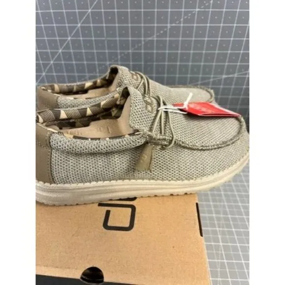 Hey Dude Wally Sox Beige Mens Casual Shoes US 8 EU 41 NEW~~