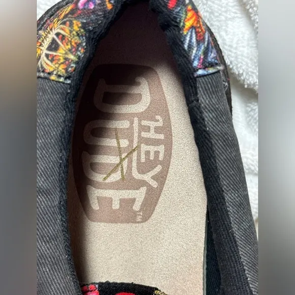 Hey Dude Wally Walls Art Shoes 10 M