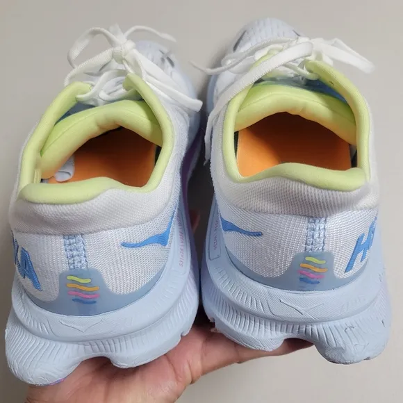 Hoka Kawana White Ice Water Size 9B.