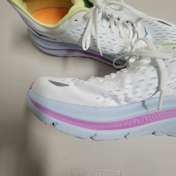 Hoka Kawana White Ice Water Size 9B.