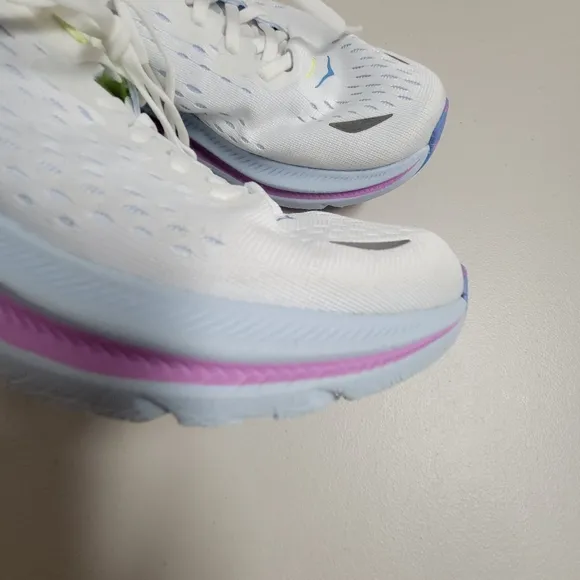 Hoka Kawana White Ice Water Size 9B.