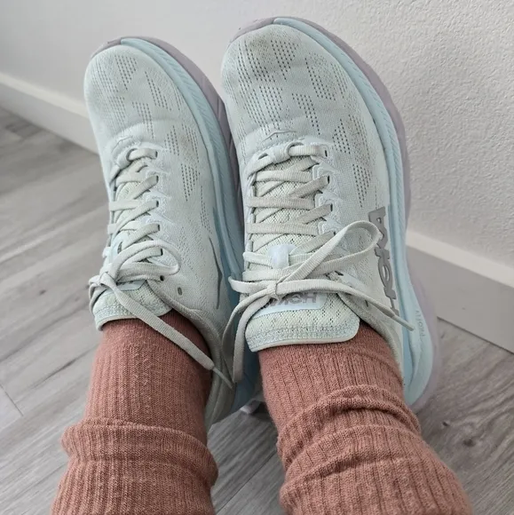 Hoka | Mach pastel blue purple sporty lightweight running sneakers | WMS 7.5