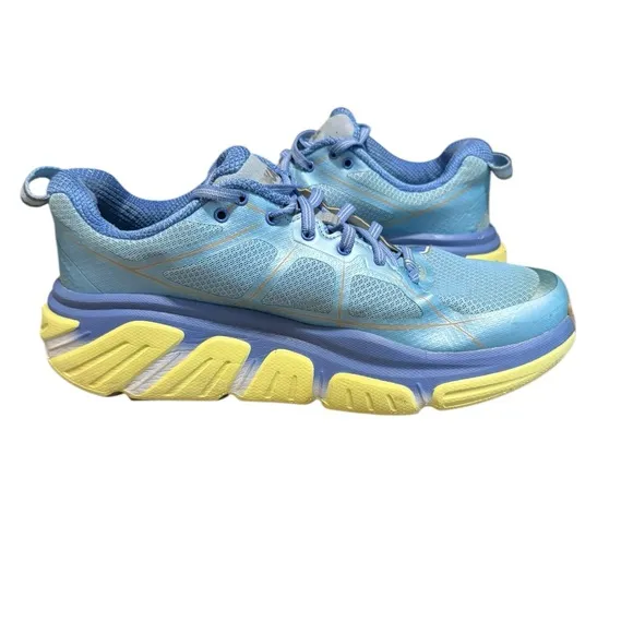 Hoka One One Infinite Blue Yellow Women’s Size 9.5 Athletic Shoes Sneakers Run