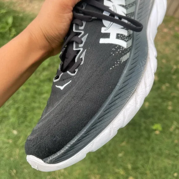 Hoka One One Men’s Mach 5 Black Athletic Running Shoes Sz 12D F27223G