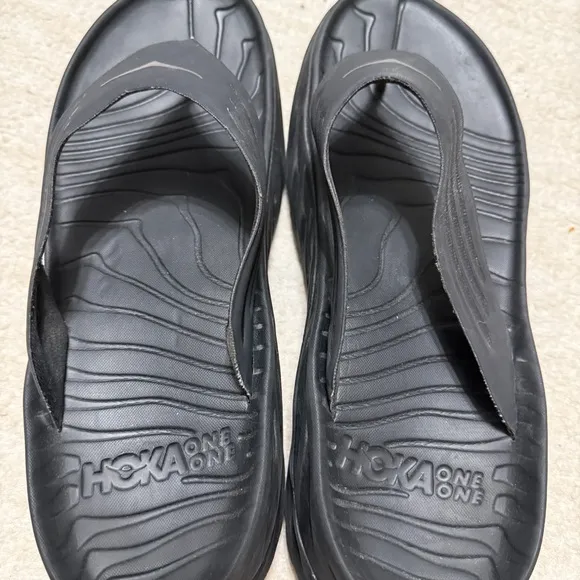 Hoka One One Ora Recovery Flip Flops Men's Size 13 Black Sandals