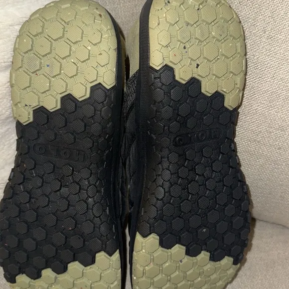 HOLO ECO Quilted Slip on Credimus Shoes - Men's Size 12. Gently Used.