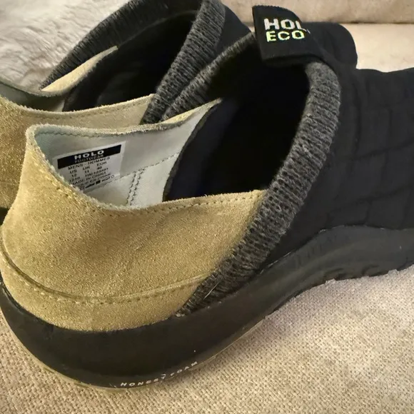 HOLO ECO Quilted Slip on Credimus Shoes - Men's Size 12. Gently Used.
